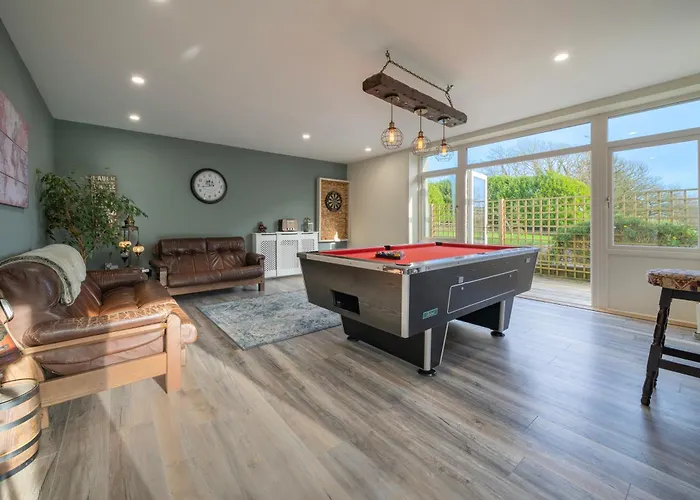 The Bird House - Coastal In Lovely Forest Setting Nr. Kinsale Cork