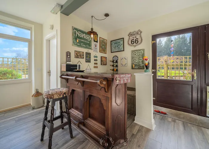 The Bird House - Coastal In Lovely Forest Setting Nr. Kinsale Ferienhaus *