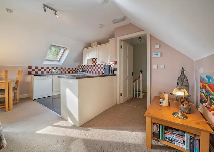 The Bird House - Coastal In Lovely Forest Setting Nr. Kinsale