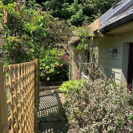 Holiday home The Bird House - Coastal In Lovely Forest Setting Nr. Kinsale