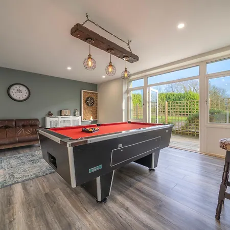 The Bird House - Coastal In Lovely Forest Setting Nr. Kinsale Holiday home Cork