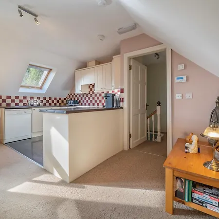 The Bird House - Coastal In Lovely Forest Setting Nr. Kinsale